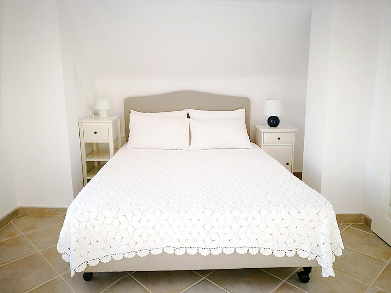Olive Bay Hilltop Apartments Амолиани Номер фото